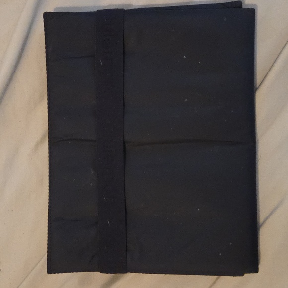 Lululemon New Parent Backpack 17L - Picture 9 of 9